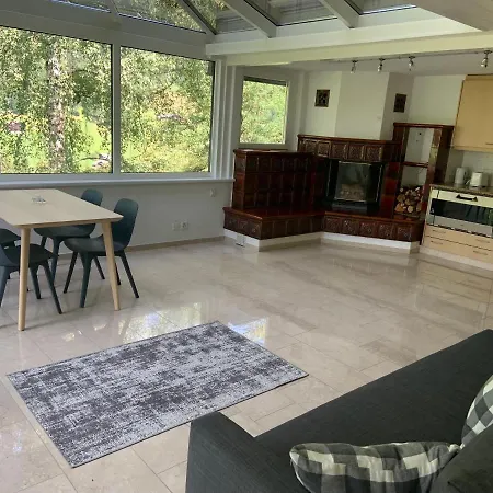 Finkenwiese Apartment *